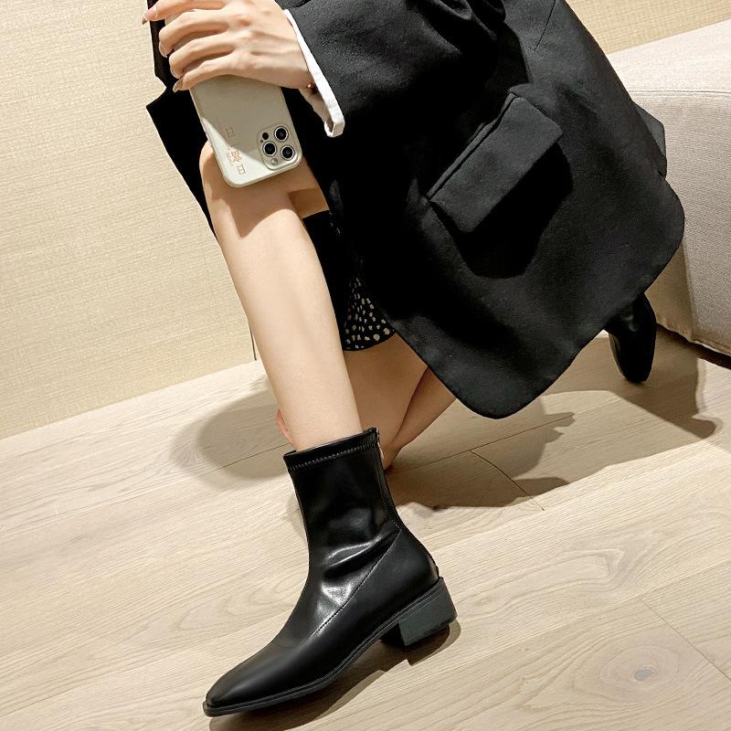 

Grape mother same Martin boots square head thick heel short boots women s single boots new Internet celebrity thin boots medium tube Korean version 34
