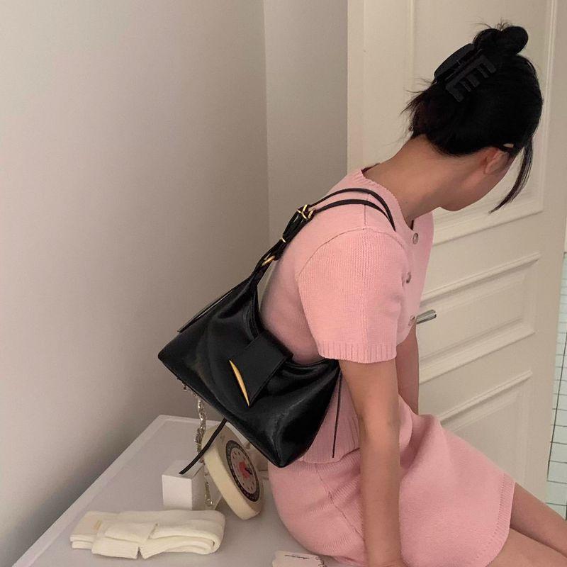 

Special-Interest Design Evening Tote Bag Women s Large Capacity Underarm Bag 2025 New Arrival Advanced Texture Shoulder Messenger Bag Black