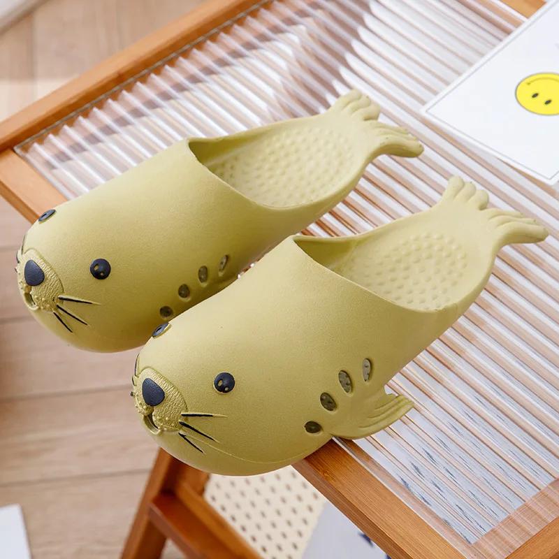 Fashion PVC Slippers Fashion Parent-child Seal Baotou Male Cartoon Girl Sandals Couple Bathroom Can Wear Shoes Outside Casual 2025