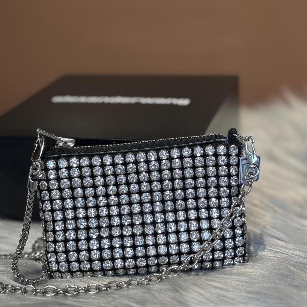 [Pre-Owned] Wangloc Chain Detachable Rhinestone Shoulder Crossbody Bag - Excellent #BAD1JK