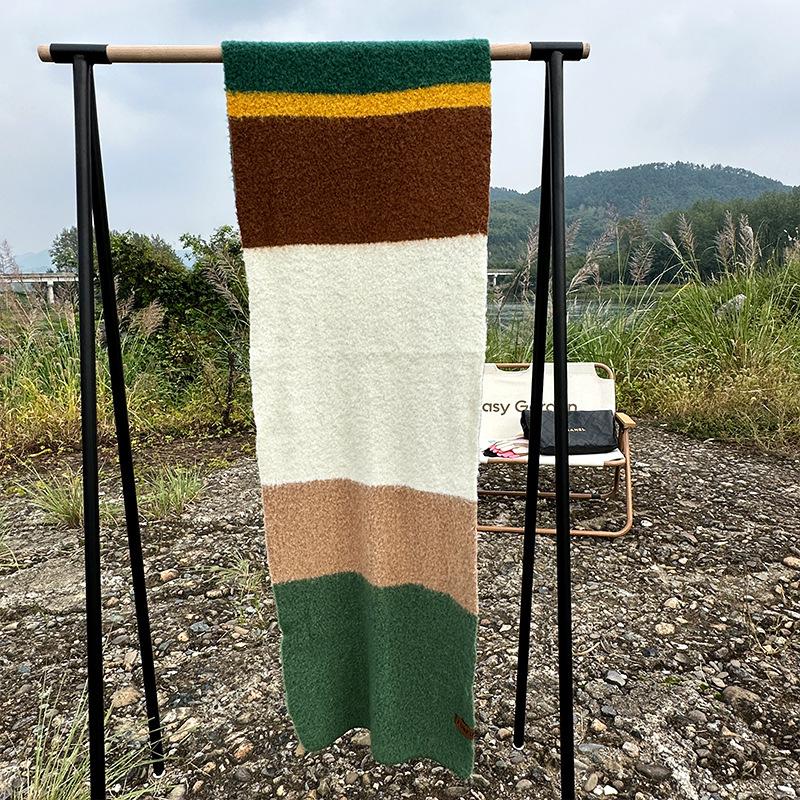 Dopamine rainbow scarf women's autumn and winter new niche design shawl thickened warm high-end long scarf