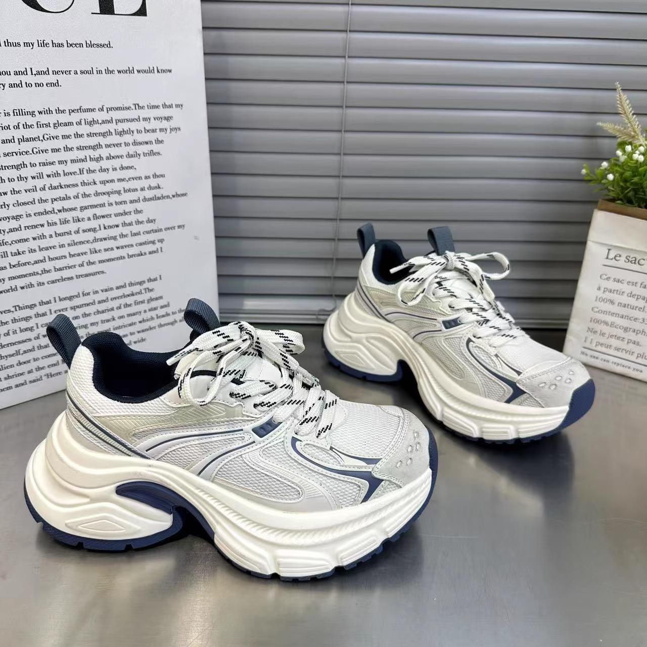

European dad shoes women s spring 2025 new leather color matching thick sole height increase versatile fashion casual sports shoes 35 синий