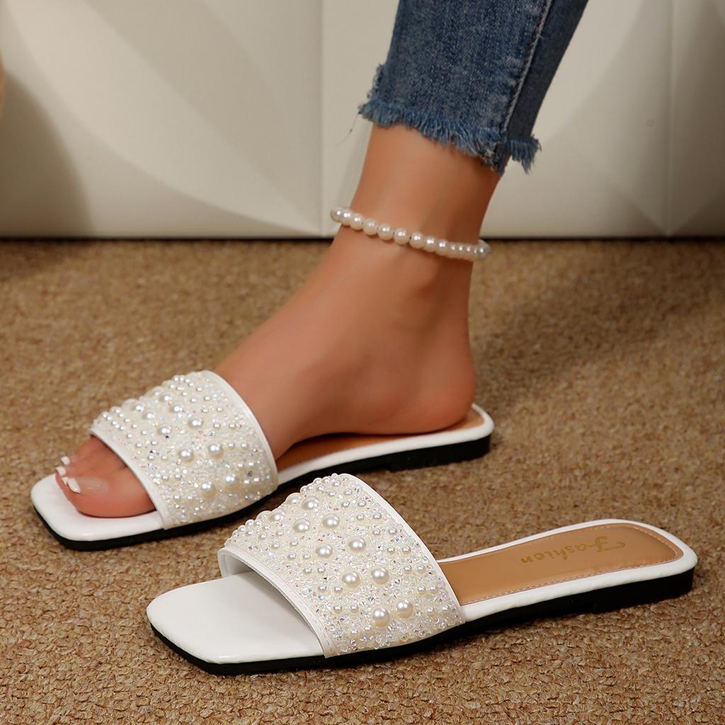 [Foreign Trade] European Station Fashion Outer Sandals New Pearl Rhinestone Flat Bottom One-character Cool Slippers Women