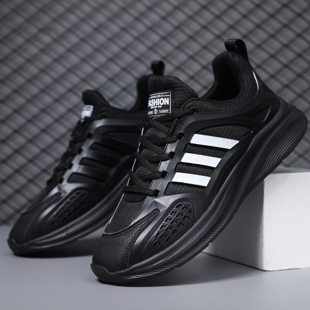 

2025 новая осенняя сетчатая обувь дышащая спортивная обувь мужская обувь корейская версия трендовая обувь для бега путешествий повседневная обувь 44