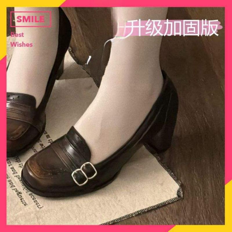 

Retro style belt buckle thick heel high heel 2025 autumn new European and American style niche versatile loafer single shoes 35