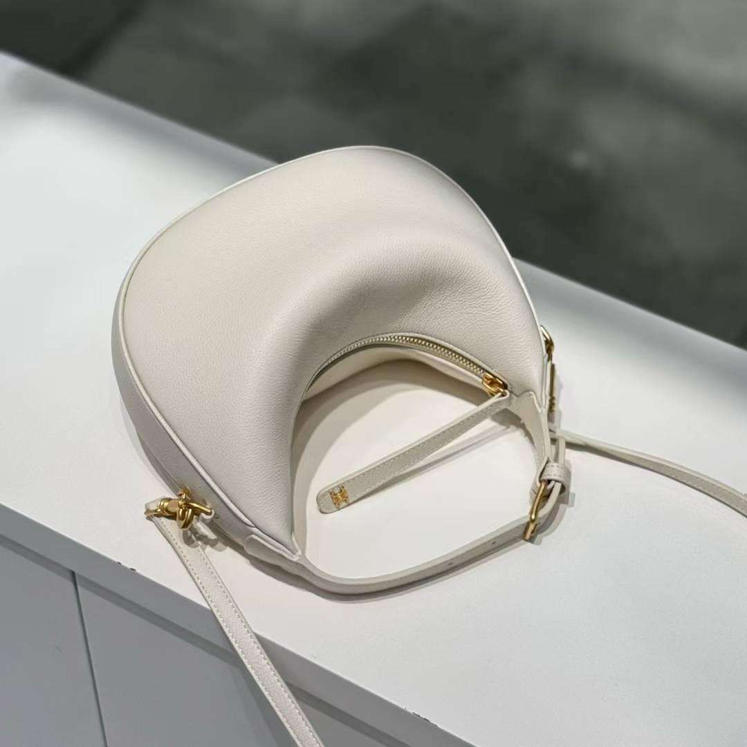 

Cowhide crescent bag handbag underarm bag 2025 new casual shoulder bag messenger bag first layer women s bag mini 21cm*5cm*24cm