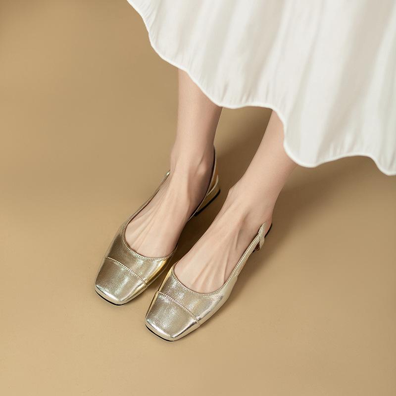 

Baotou sandals 2025 summer new square head single shoes women s thick heel silver retro soft leather soft leather middle heel simple back empty 40 золотий
