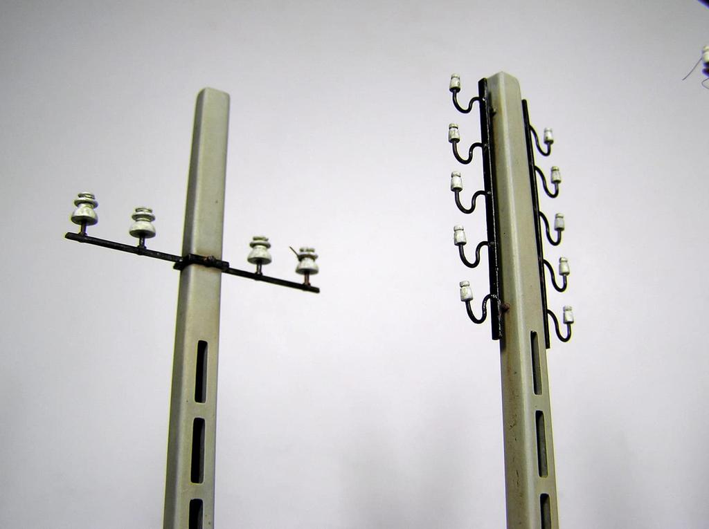 MiniArt 1/35 Scale Concrete Utility Poles (Set of 4) Plastic Model MA35563