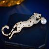 Leopard Brooch for Both Men and Women, Heavy and Grand, Diamond-encrusted Brooch, High-end and Luxurious Animal Brooch
