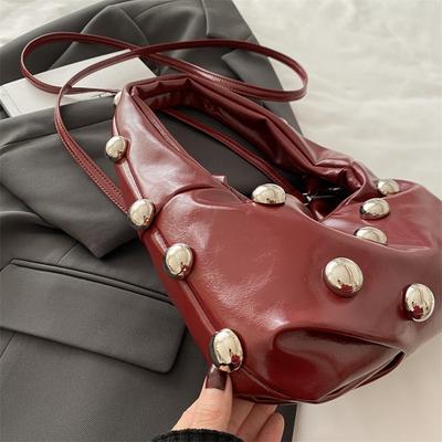 Autumn and Winter Large-capacity Premium Rivet Underarm Bag Women's 2025 New Fashion Portable Shoulder Messenger Bag