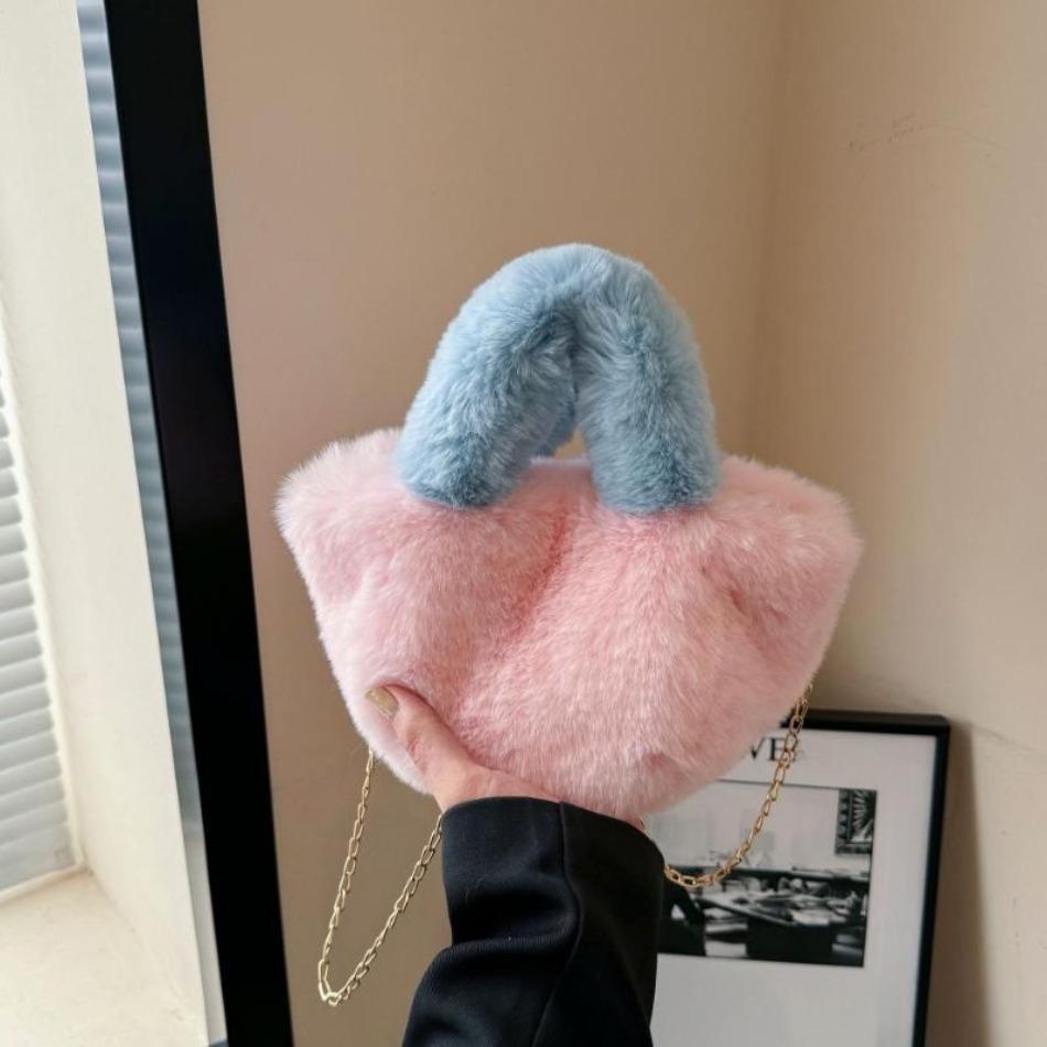 1 Pcs Women's Bag Autumn and Winter New Fashionable Girl's Hairy Chain Handbag Shoulder Cross Bag