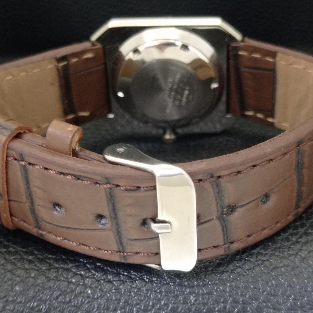 VINTAGE SEIKO 5 AUTOMATIC 2949A JAPAN BOY ORIGINAL DIAL WATCH a704293-1 R213i-a704293