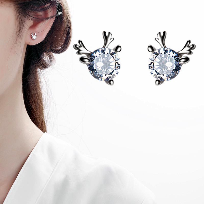 Zircon Reindeer Stud Earrings: Korean Fashion Inspired Christmas Jewelry for Women