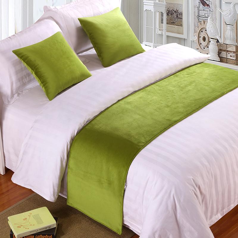 Luxury Velvet Solid Bed Runner Scarf Protector Slipcover Bed Decorative Scarf for Bedroom Hotel Wedding Room Twin/Queen/King