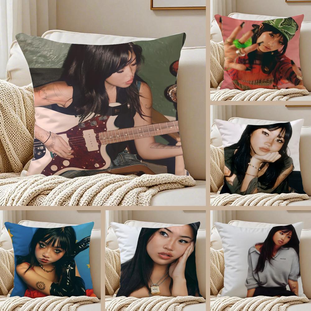 BBeabadoobee Cushion Cover Pillowcase Antidustmite Invisible Zipper Short Plush Sofa Cushion