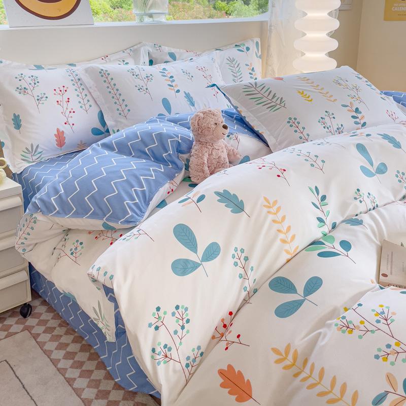 4pcs Cartoon Love Duvet Cover Set Simple Blue Plaid Bed Sheet Adults Kids Teenagers Bedding Comforter Cover with 2 Pillowcases