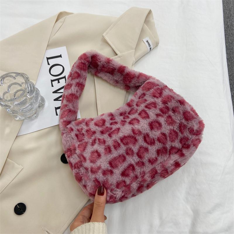 

Chic And Stylish Plush Shoulder Bag With Unique Zebra And Leopard Patterns For Trendy Fall Fashion Pink Leopard