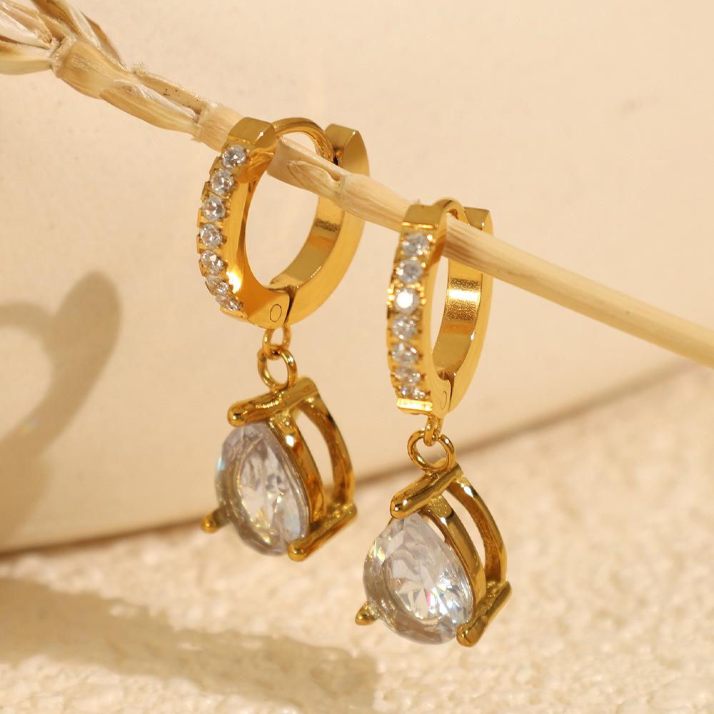 Manchettes d'Oreille Goutte d'Eau Zirconia Minimalistes Élégantes - Design Rétro Européen Américain en Acier Titane pour Femmes