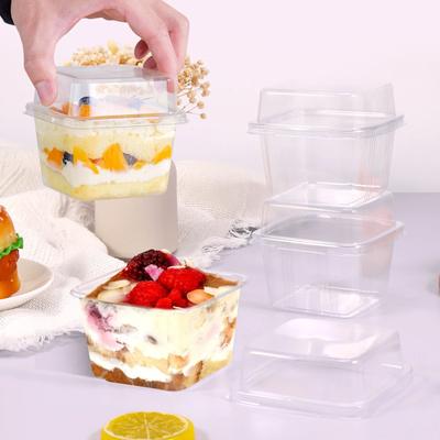 50 Stück Plastik Dessertbecher Transparent Quadratisch Einzel-Dessertbox Versiegelte Kuchenaufbewahrungsbox für Muffins Cupcake Pudding Mousse Weihnachten