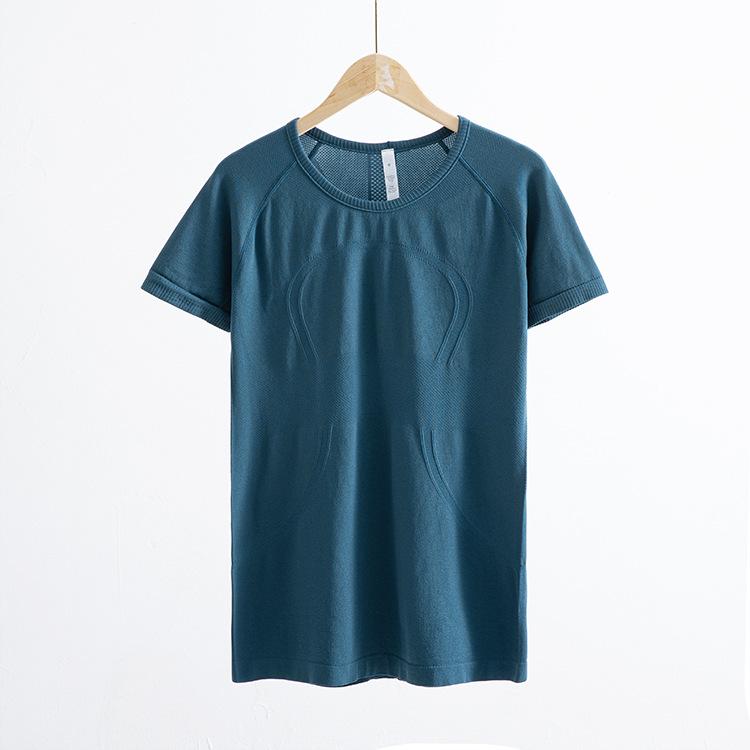 Seamless Swiftly Tech Quick-Dry Yoga Top – Short-Sleeved & Breathable