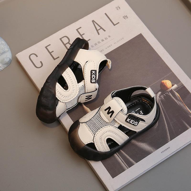 Summer baby boy sandals bag head anti-kick beach shoes 1-2-3 year old boy shoes non-slip soft sole bag head toddler shoes