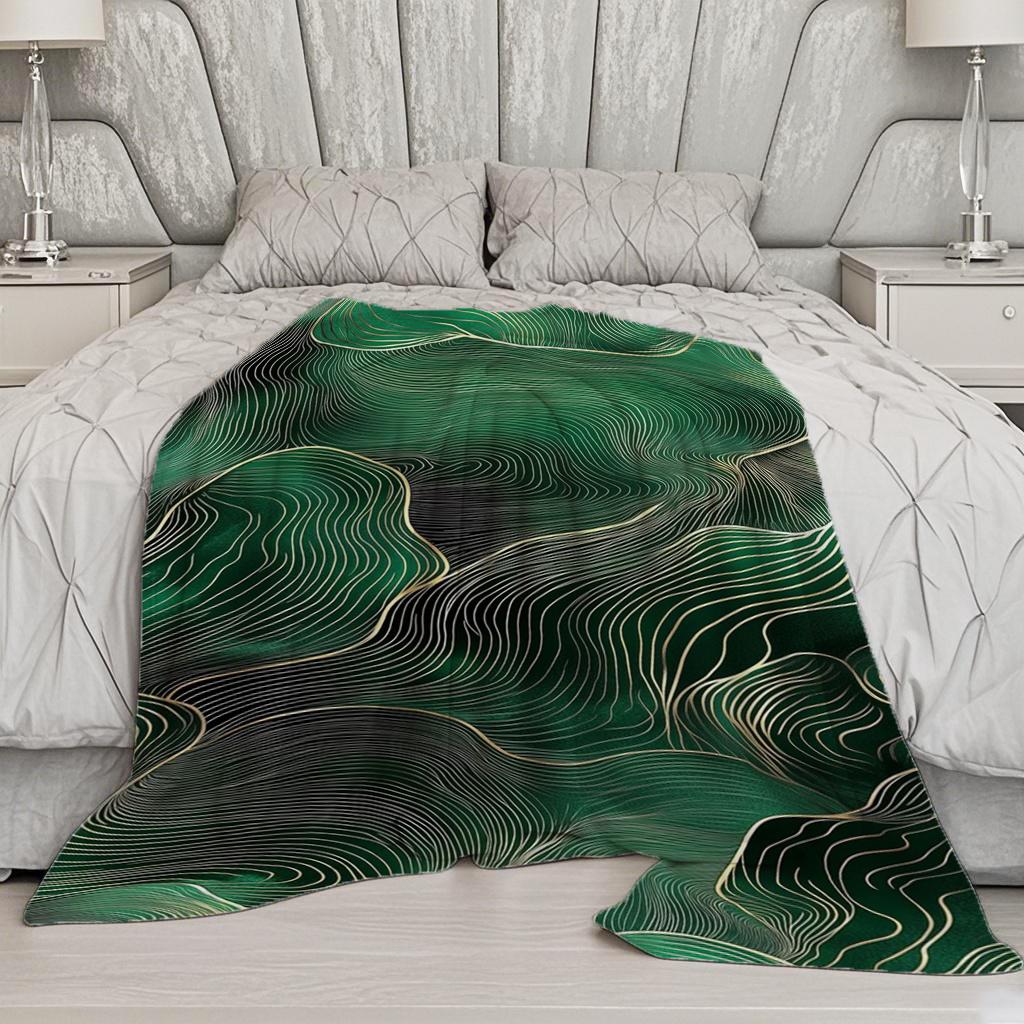 Wavy Pattern Blanket Microfiber Flannel Cover Blanket Bedroom Living Room Sofa Soft And Comfortable Home Decoration
