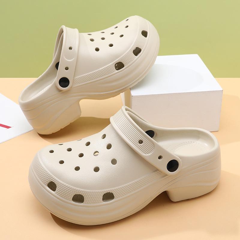 Summer New Women's Hole Slippery Height Increase Versatile and Thin Fashion Solid Color Leisure Outdoor Beach Baotou Drag