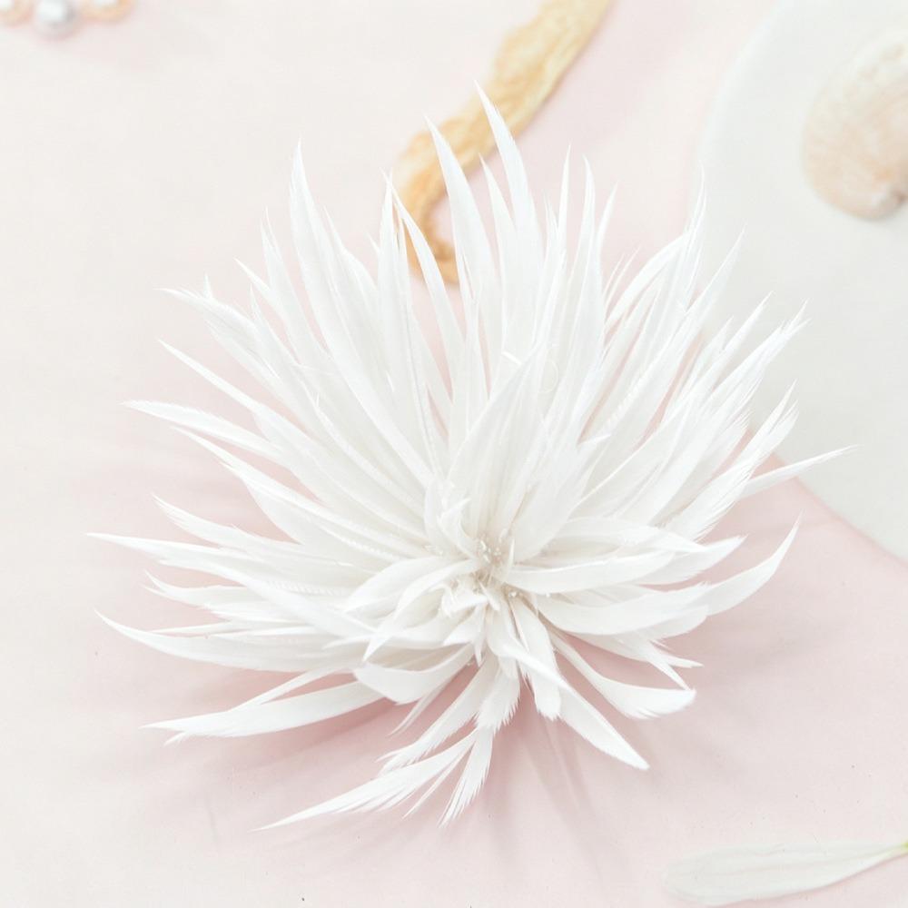 Feather Flower Brooch Pin Handmade Floral Lapel Pin Fashion Feather Flower Brooch Daily Wear