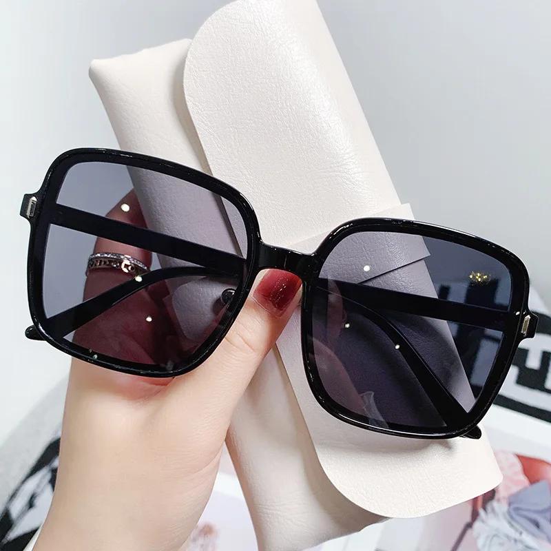 Square Sunglasses Woman Retro Vintage Gradient Sun Glasses Female Clear Lens Black White  Glasses Women