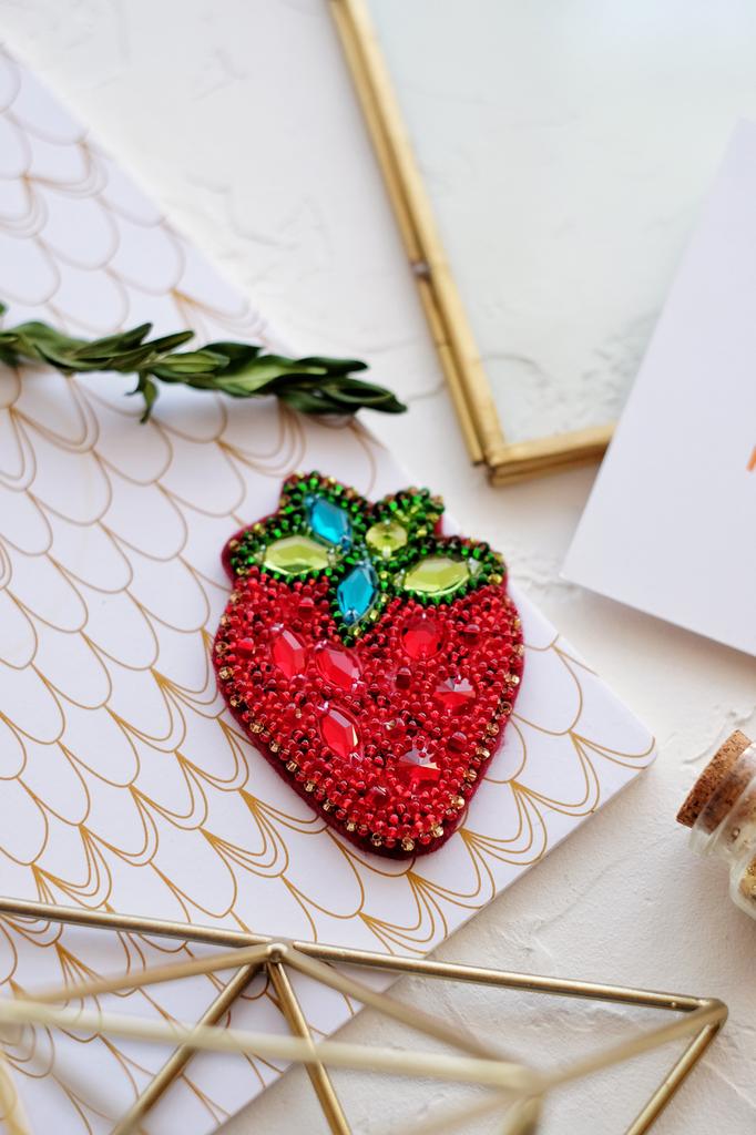 Sada pro vyšívání korálkových dekorací na přírodní umělecké plátno Abris Art Fruits