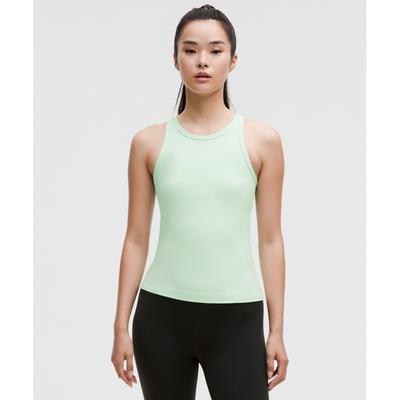 טופים – גופיות וחולצות