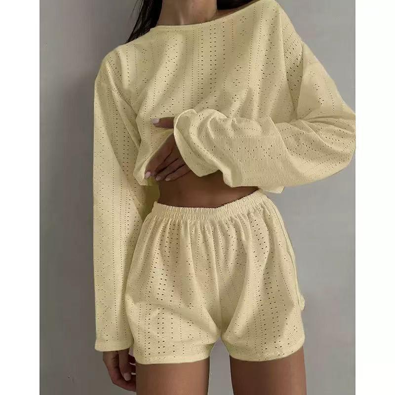 Neue Frühjahrsmode für Damen aus Europa und Amerika: Stilvolles lockeres Pullover-Oberteil und Set mit geteilten Shorts