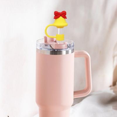 2 Pezzi Tappi in Silicone per Cannucce di Natale 10mm Riutilizzabili Antipolvere Topper per Cannucce per Tazza Decorazioni per Feste Babbo Natale Pupazzo di Neve Alce Albero di Natale Campanelle Cannuccia