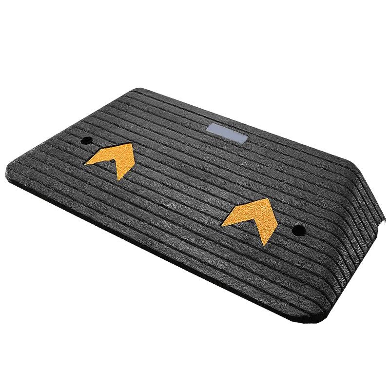 

Threshold Rubber Ramp Pad for Wheelchair Access - Non-slip, Slight Odor, Uphill Curbstone Triangle Mat for Household Use