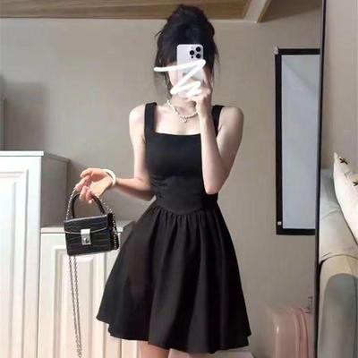 Rochie Cami Neagră de Zână Inspirată de Audrey Hepburn: Colecția Petite Vară 2024