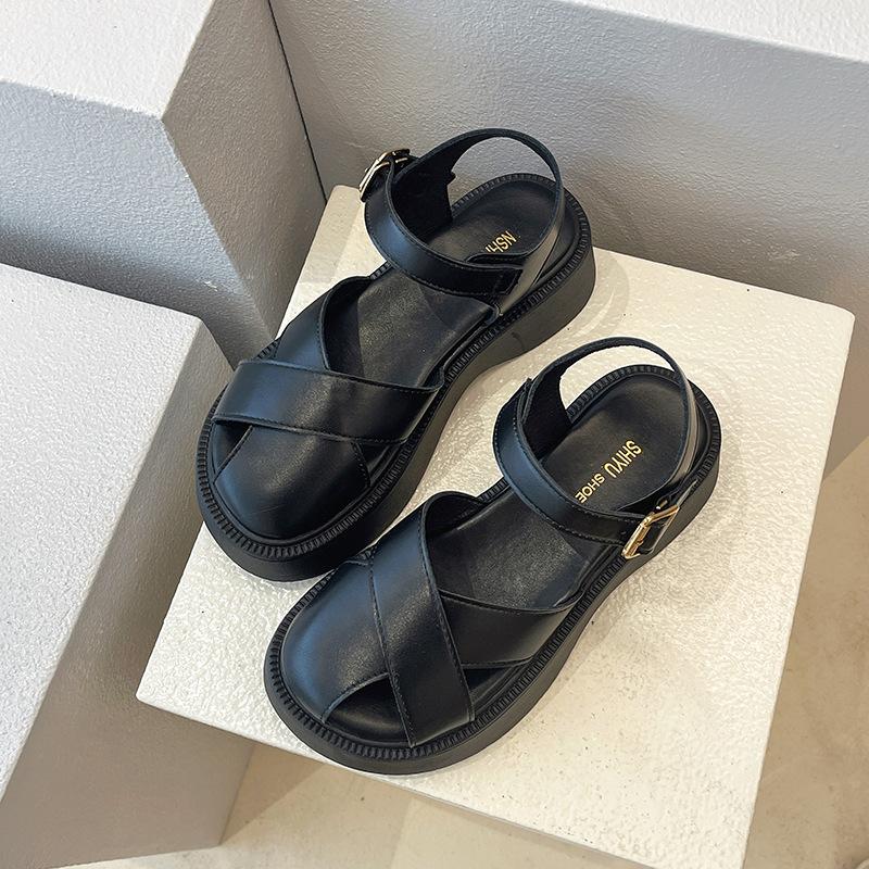 Baotou Sandalen Damen Sommer neu dicksohlige Strand Römerschuhe Fee mit Rock Schweinekäfigschuhe flache Einzelschuhe