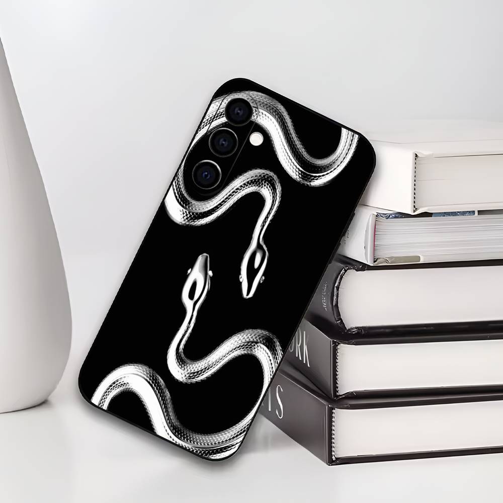 

Glod Black Snake Pattern Phone Case For Samsung Galaxy A73,A72,A71,A70,A53,A52,A51,Soft Silicone Black Cover Samsung a53 5g