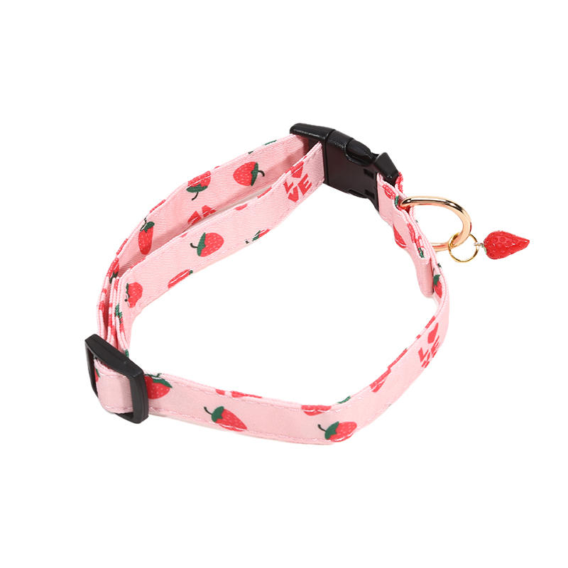 Fruit Pattern Pet Dog Collar Cute Strawberries Print Dog Collar Soft Comfortable Dog Necklace Daily Walk Adjustable Cat Collar