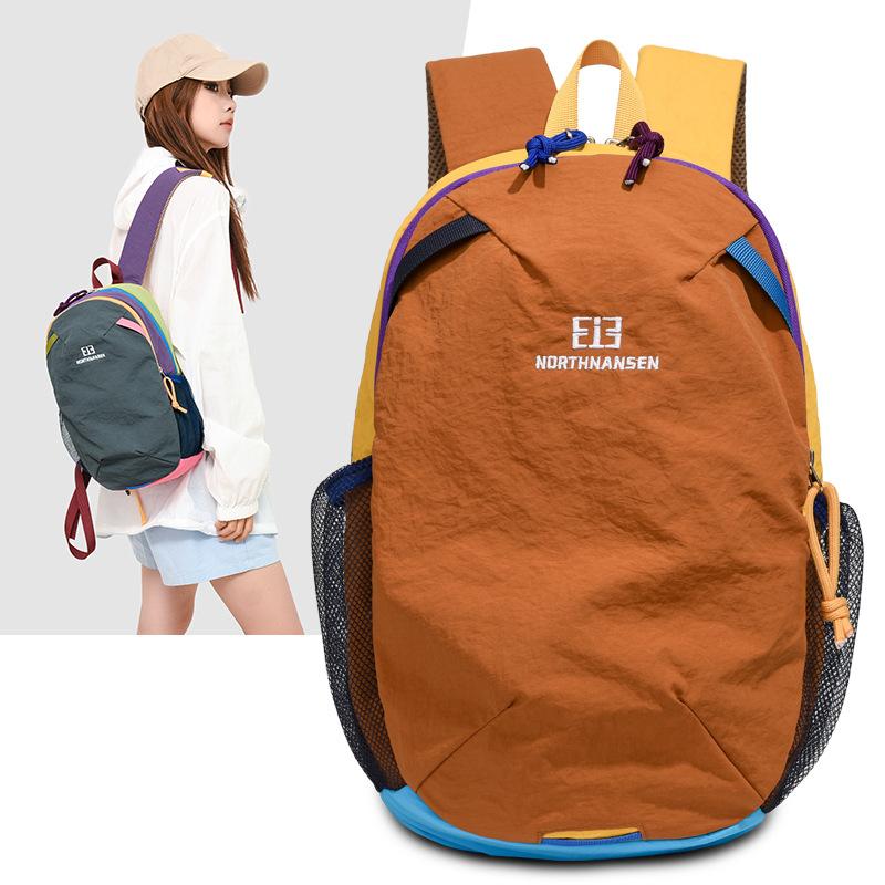 New versatile contrasting color schoolbag girls high value outdoor sports backpack women's lightweight mountaineering bag casual backpack