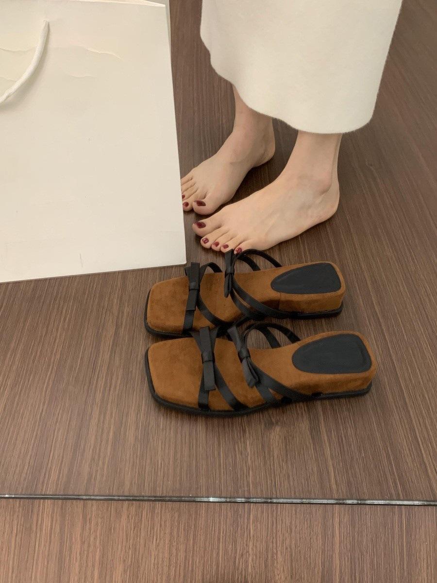 

French thick-soled bow with open-toed square head slippers for women s summer wear, not tired of feet, small slope heels, beautiful sandals 35