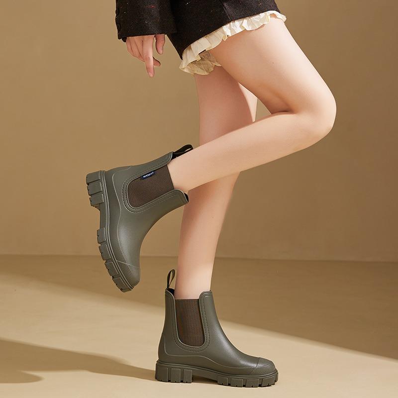 New short rain boots women's fashion outer rain shoes women's adult waterproof and non-slip water shoes