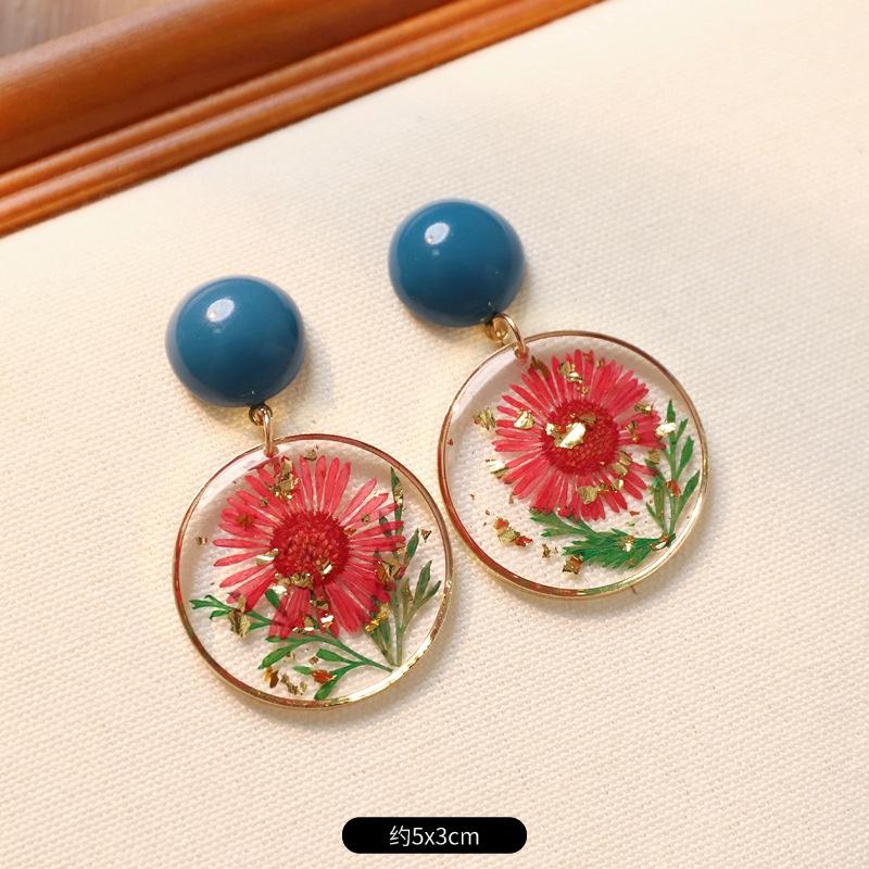 Niche Design Retro Plant Dried Flower Stud Earrings Beautiful Immortal Flower Earrings Women's Vacation Style Earrings Summer