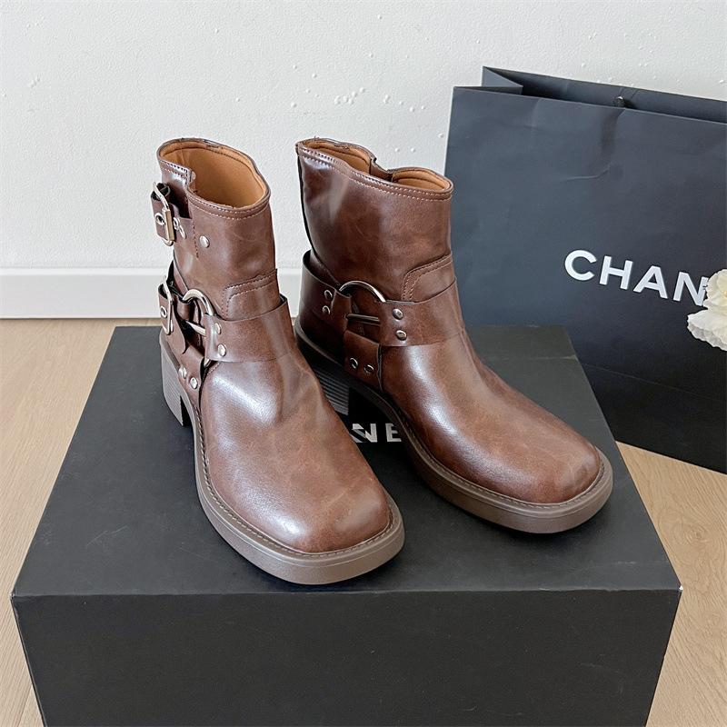 Retro British Style Thick Heel Martin Boots Women's 2025 New Autumn with Skirt, Thin and Versatile Casual Short Boots