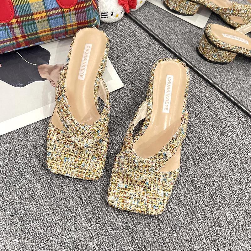 Fashion A French-style Flip-flop Girl Wears Chinese-style Women's Shoes with Thick Heels and Pinched Middle Heels for Summer