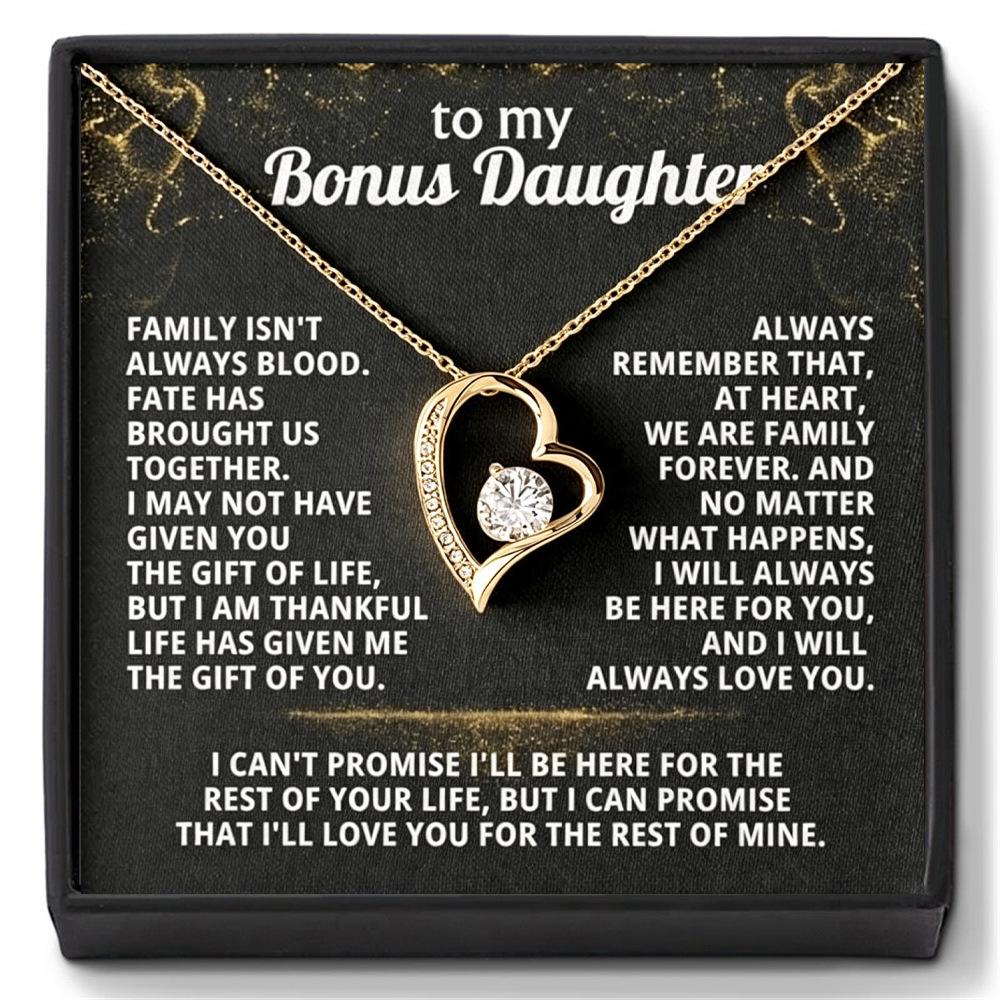 Love Heart Rhinestone Necklace for Bonus Daughter - Elegant Heart-shaped Clavicle Chain with Deluxe Gift Box