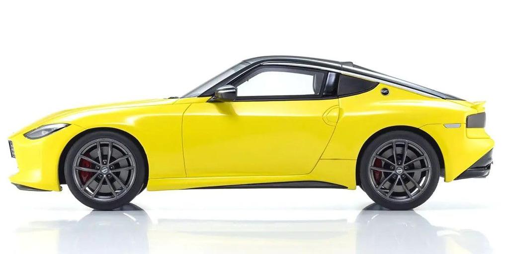 Kyosho Samurai 1/18 Scale Nissan Fairlady Z Yellow Finished Product