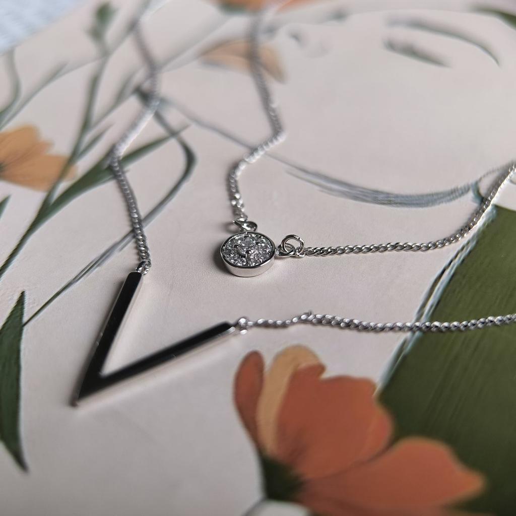 Silberne Halskette mit Zirkonia, Gewicht des Produkts 3,43 g (2184010)