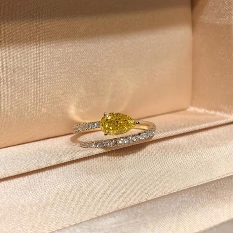 Shiny Teardrop-shaped Yellow AAAA Zircon Ladies Ring-worn Daily To Attend Any Dance Party