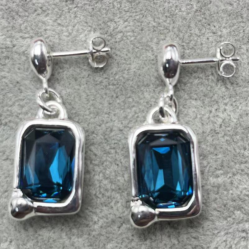 2024 UNOde50 Exquisite Gemstone Women s Earrings with Gift Bag