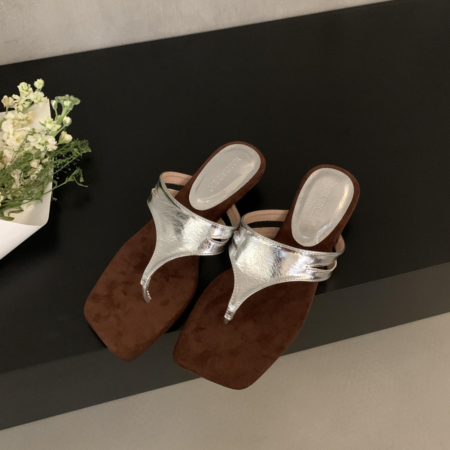 

Fashion Bailamos Brand Women Clip Toe Sandals Women Mid Heels Shoes Fashion Beach Slippers Designer Summer Cozy Pumps Slides Retro Shoes 39 серебряный